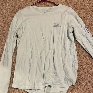 vineyard vines long sleeve shirt, size small